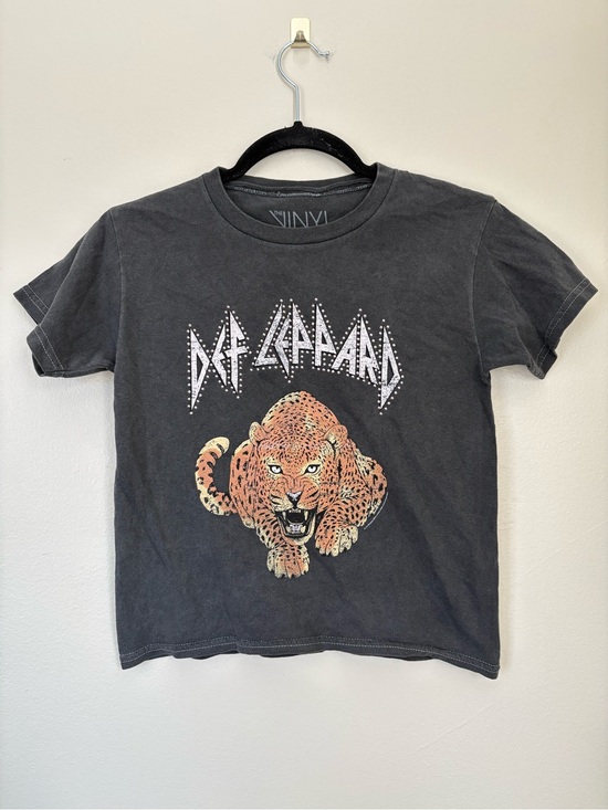 The Vinyl Icons Tops - Def Leppard Band Graphic Tee Leopard and Rhinestone Size XS